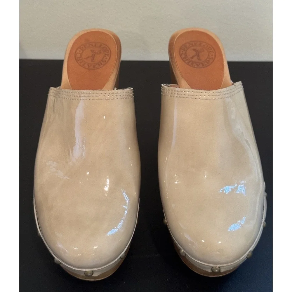 Penelope Chilvers Patent Leather Wedge Clogs Cream Anthropologie 39 8/8.5 $225